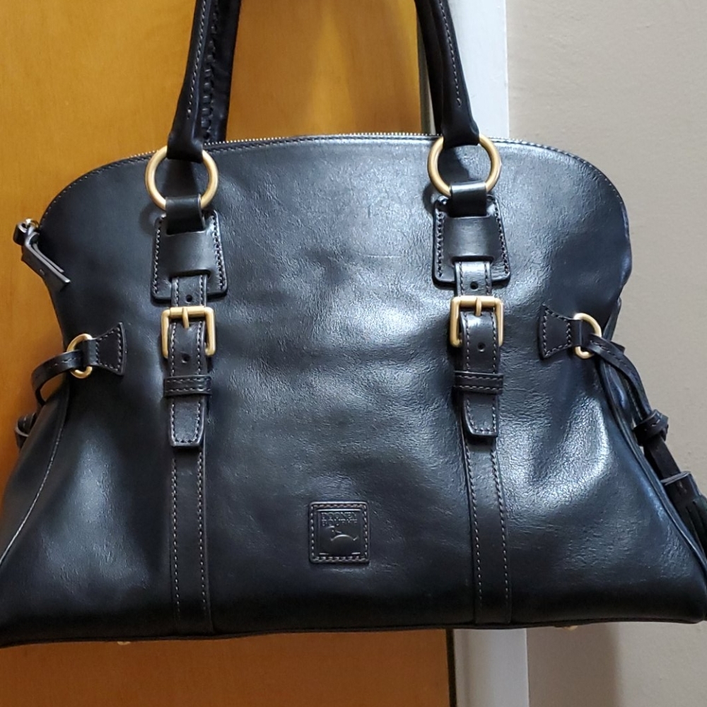 Dooney & Bourke bag